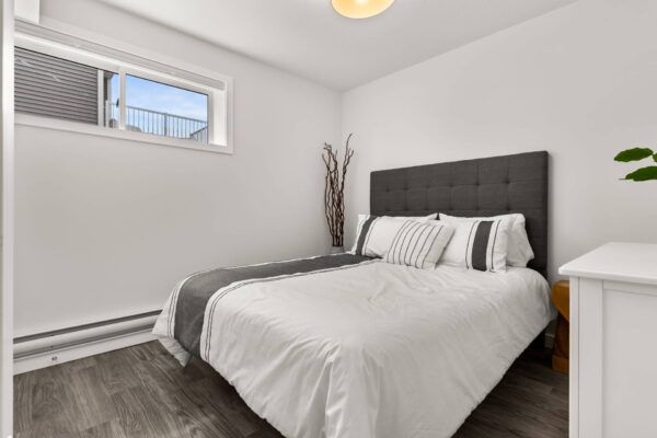 46-web-or-mls-3200-favel-dr