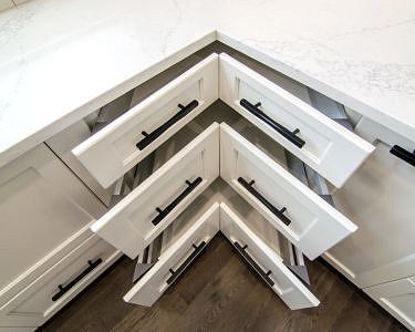 Steps_top_Building_Your_Own - Corner-Drawer